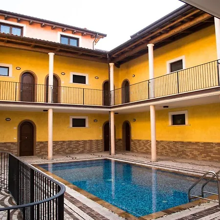 Borgo Il Castello בית נופש