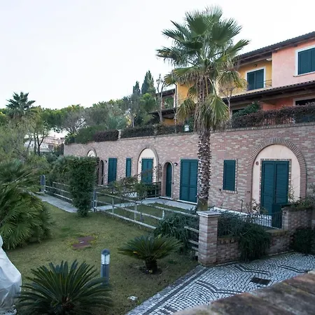 Borgo Il Castello * Tortoreto